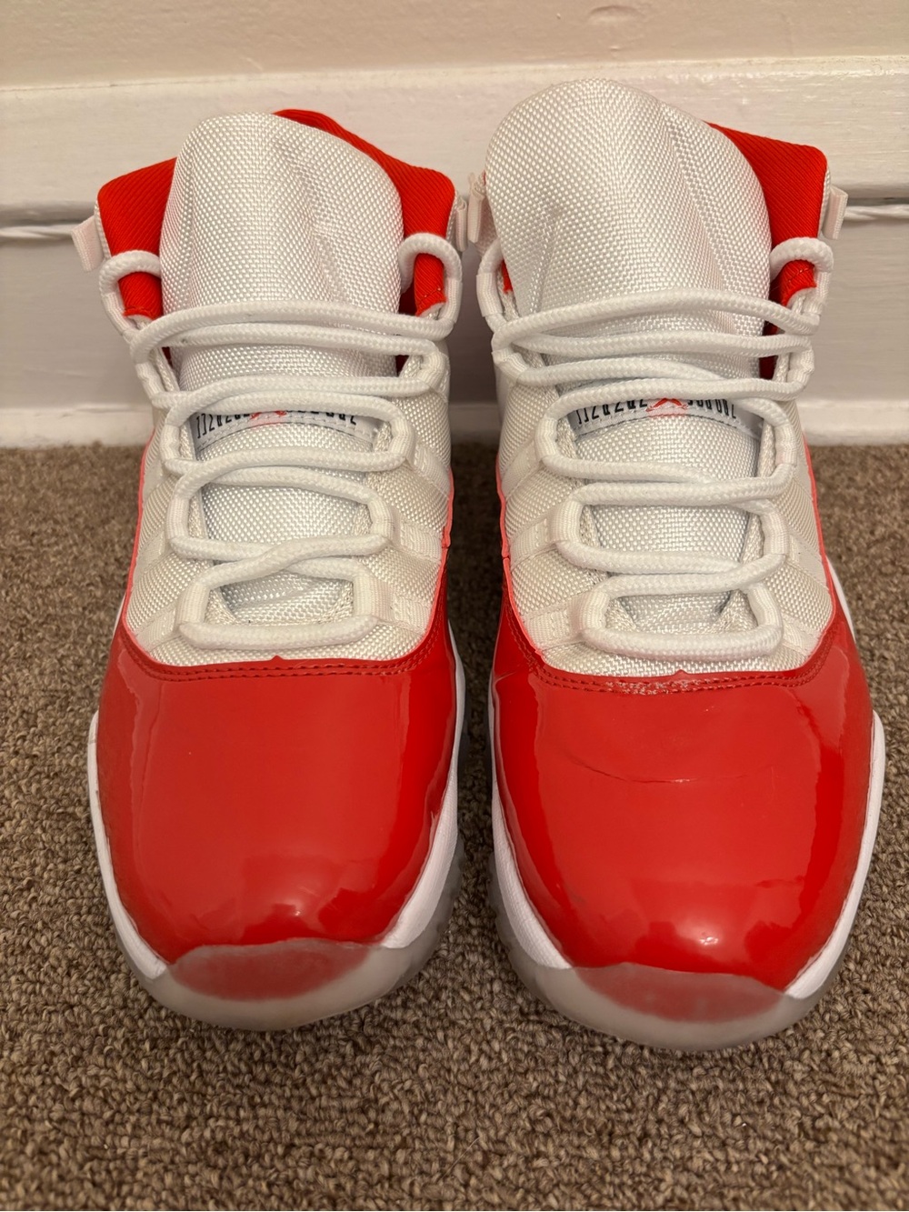 Air Jordan 11 cherry size 11